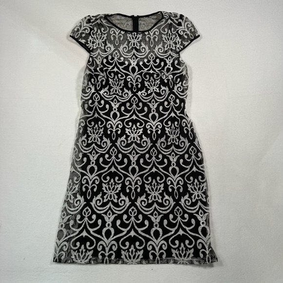 Adrianna Papell Dresses & Skirts - Adrianna Papell Hailey Cap Sleeve Beaded Mini Dress Womens Size 12 Black White